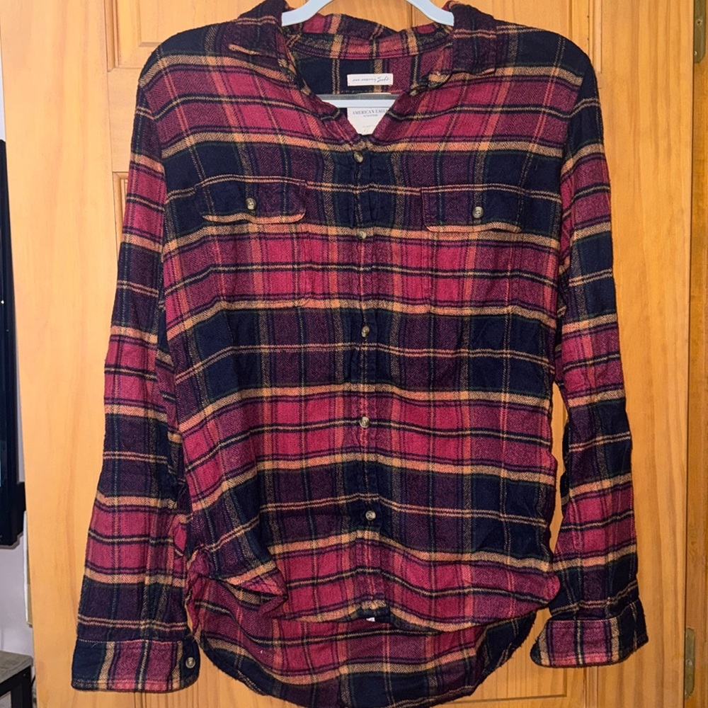 Women’s American eagle flannel. Size medium. SO SOFT. Perfect condition.